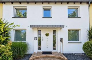 Reihenhaus kaufen in 24944 Mürwik, Ein Zuhause mit Charakter und Raum für mehr – modernisiertes Mittelreihenhaus mit Dachstudio & Da
