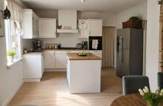 Einfamilienhaus kaufen in 08062 Niederplanitz, Einfamilienhaus für größere Familie in beliebter Lage in Zwickau-Planitz zu verkaufen!