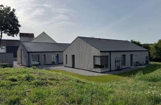 Haus kaufen in Am Moosanger, 84094 Elsendorf, 2 sehr attraktive ökologische Thoma Holz100-Häuser im Paket