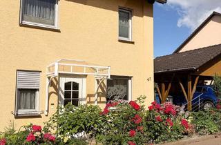 Doppelhaushälfte kaufen in 09355 Gersdorf, Gepflegte schöne Doppelhaushälfte mit herrlich angelegtem Garten