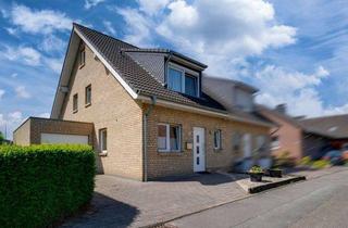 Doppelhaushälfte kaufen in 46446 Emmerich, Emmerich-Elten: Gepflegte Doppelhaushälfte mit Garage