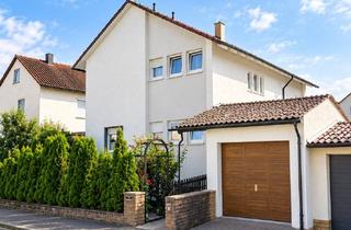Einfamilienhaus kaufen in Freibadstraße 10, 71384 Weinstadt, Beutelsbach, Einfamilienhaus mit Garten und Garage .... 5 Gehminuten - Ortsmitte, verfügbar