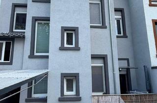 Haus kaufen in 67549 Neuhausen, Saniertes 3-Familienhaus | Kapitalanlage oder Mehrgenerationenhaus | + Baufläche