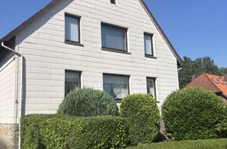 Haus kaufen in Tannenweg, 31749 Auetal, Großes Wohnhaus mit viel Potenzial direkt am Wald