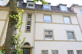 Mehrfamilienhaus kaufen in 45147 Holsterhausen, Selbst wohnen - attraktives Invest! Mehrfamilienhaus mit freier Gartenwohnung
