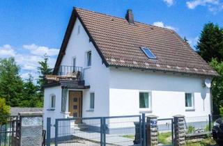 Haus kaufen in Kirchenstrasse 26, 92655 Grafenwöhr, Voll möbliertes Haus direkt am See mit großem Garten & Teich