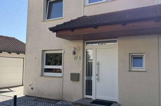 Haus mieten in Ahornstraße 17/1, 71088 Holzgerlingen, Schöne vollrenovierte DHH mit großem Garten in Holzgerlingen