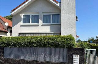 Haus mieten in 61440 Oberursel, Exklusives & großzügiges Einfamilienhaus in begehrter Lage von Oberursel - Ideal für Familien