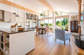 Anlageobjekt in 83209 Prien, Chiemsee-Investment: Loft-Feeling, Bergblick & 30 m² Sonnenbalkon — vermietet