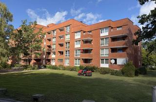Wohnung kaufen in Graf-Von-Moltke-Straße, 21337 Lüneburg, Zwei Zimmer in Lüneburg: Raumwunder im 3. Stock
