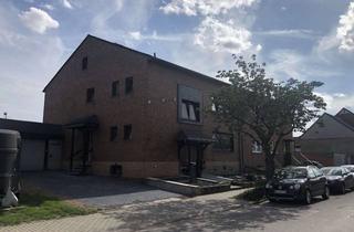 Wohnung mieten in 52382 Niederzier, Dachgeschoss-Wohnung mit Einbauküche und Klimaanlage in ruhiger Lage