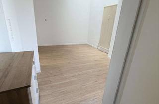 Wohnung mieten in Bahnhofstraße, 75223 Niefern-Öschelbronn, 4-Zimmer-Erdgeschosswohnung in Niefern-Öschelbronn