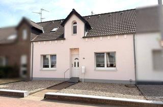 Reihenhaus kaufen in 47533 Kleve, Ideal für Paare und kleine Familien – charmantes Reihenhaus mit großem Garten in Kleve-Rindern