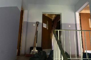 Wohnung kaufen in 52068 Aachen, Aachen - Ausbaupotenzial Dachgeschoss Die Mansardenwohnung +Dachboden