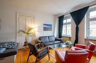 Wohnung kaufen in Chamissoplatz, 10965 Kreuzberg, Kapitalanleger & Selbstnutzer aufgepasst: 2-Zimmer-Altbauwohnung am Chamissoplatz