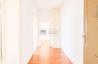 Wohnung kaufen in 12165 Steglitz, Helle 2-Zimmer-Altbauwohnung mit separater Küche und Keller in Berlin-Steglitz