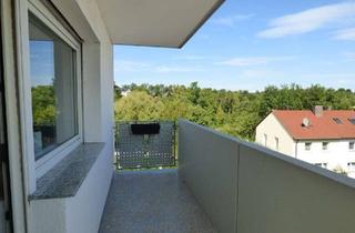 Wohnung kaufen in 74343 Sachsenheim, Helle, neu renovierte Etagenwohnung mit Balkon und TG-Stellplatz in Sachsenheim!