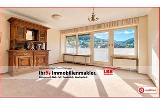 Wohnung kaufen in 78713 Schramberg, Zentral wohnen mit Weitblick – 3-Zimmer-Wohnung mit Balkon