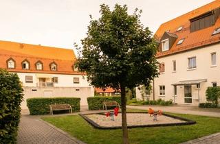 Wohnung kaufen in 85551 Kirchheim, Helle 3-Zimmer-Wohnung mit Westbalkon, 2 Stellplätzen und provisionsfrei