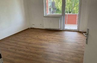 Wohnung mieten in Unter Der Stiegel, 36251 Bad Hersfeld, Erstbezug nach Sanierung - Schöne Wohnung mit neuen Bodenbelägen und Balkon
