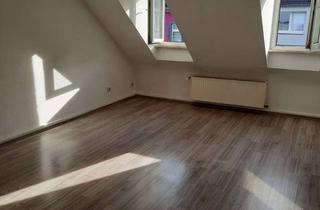 Wohnung mieten in Altenessenerstr. 255, 45326 Altenessen-Süd, Geräumige 3 Zi- Dachgeschosswohnung in Altenessen - Süd sucht neue/n Mieter/in!