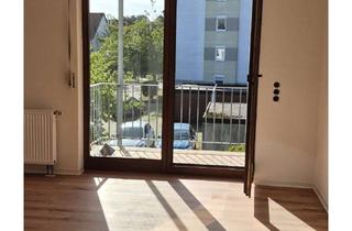 Wohnung mieten in Saalestraße 63, 06846 Ziebigk, Wohnen im 6-Familien- Wohnhaus /3 Zi-Whg. m. Balkon in Dessau- Ziebigk