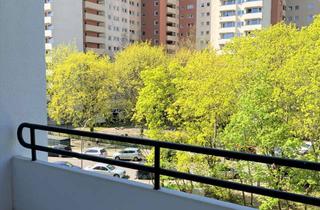 Wohnung mieten in Skarbinastraße 68, 12309 Lichtenrade, Helle 2 Zimmer Wohnung in Lichtenrade, ca. 60 m² mit Balkon