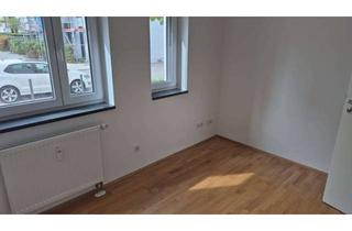 Wohnung mieten in Georg-Aichinger-Straße 13, 93055 Ostenviertel, Schöne 2 Zimmer-Wohnung mit Terrasse und Stellplatz