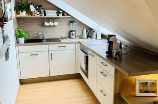Wohnung mieten in Zisterzienserweg 11, 53332 Bornheim, Gemütliche 2-Zimmer-Dachgeschosswohnung mit großem Balkon in Bornheim-Walberberg
