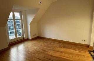Wohnung mieten in Thewaltstraße 17, 61462 Königstein, Stilvolle, gepflegte 3-Zimmer-Dachgeschosswohnung mit Balkon