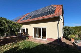 Doppelhaushälfte kaufen in 38855 Wernigerode, Exklusive Doppelhaushälfte mit Terrasse, Kamin, PV-Anlage und Grundstück in Wernigerode