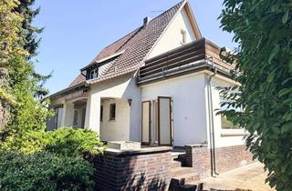 Haus kaufen in 64347 Griesheim, BESONDERE ARCHITEKTUR, VIEL RAUM, VIELE MÖGLICHKEITEN - Großzügiges EFH mit Garten & viel Potenzial