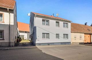 Haus kaufen in 67727 Lohnsfeld, Charmantes Sandsteinhaus mit großzügigem Innenhof, überdachter Terrasse und besonderem Wohncharakter