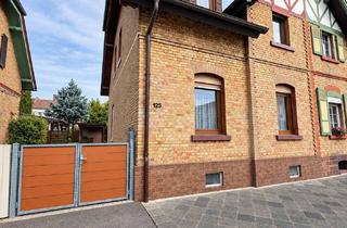 Doppelhaushälfte kaufen in Durlacher Straße 125, 68219 Rheinau, Charmante Doppelhaushälfte mit Garten und Carport – vielseitiges Wohnen in Mannheim- Rheinau