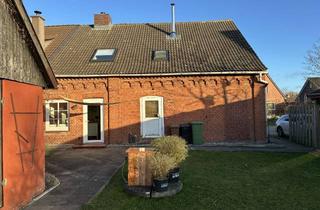 Doppelhaushälfte kaufen in 24256 Schlesen, Modernisierte Doppelhaushälfte mit viel Platz und Hofcharakter