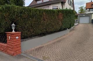 Haus kaufen in 71032 Böblingen, Top Lage: 5 Zimmer freistehendes EFH mit Garten, Garage, Keller und viel Potential