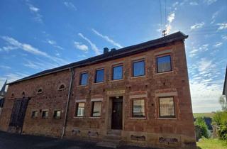 Haus kaufen in 55621 Hundsbach, Charmantes Wohnhaus mit großem Garten und vielseitiger Scheune - Hundsbach