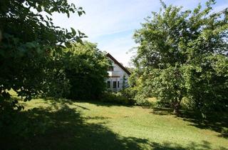 Haus kaufen in Am Schulgarten 28, 98617 Henneberg, Zweifamilienhaus – Hochwertiges Weberhaus mit Traumgrundstück in bester Lage von Henneberg
