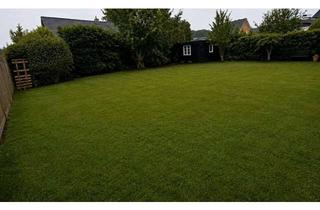 Grundstück zu kaufen in 25421 Pinneberg, Baugrundstück in Pinneberg nahe Waldenau: 330 m² für Ihr individuell geplantes Eigenheim mit Garten.