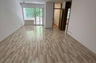 Wohnung mieten in Graf-Stauffenberg-Straße 45, 66121 Saarbrücken, Eschberg nähe Zoo, Saar-Basar 2 Zimmer, Küche, Wannenbad & Loggia