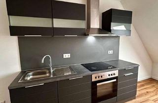 Wohnung mieten in Babenhäuser Str. 14-20, 63128 Dietzenbach, Möbliert & frisch renoviert – moderne 3-Zimmer-Dachgeschosswohnung mit Einbauküche