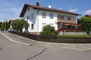 Wohnung mieten in Am Schwedenstein 11, 93491 Stamsried, Klimatisierte, teilmöblierte 2,5-Zimmer-DG-Wohnung mit Einbauküche in Stamsried