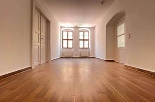 Wohnung mieten in Dohnaische Straße 74, 01796 Pirna, Wohnen im Herzen Pirnas: Sanierte Altbauwohnung