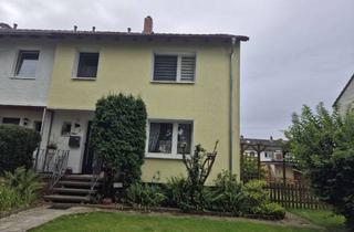 Haus kaufen in 31157 Sarstedt, Reihenendhaus in ruhiger Lage in Sarstedt