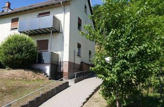 Doppelhaushälfte kaufen in 63785 Obernburg, Doppelhaushälfte zentral mit großem Garten-provisionsfrei
