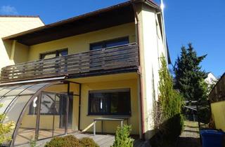 Doppelhaushälfte kaufen in 95482 Gefrees, Doppelhaushälfte mit Wintergarten und 2 Garagen in ruhiger Lage