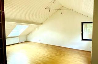 Wohnung kaufen in 92660 Neustadt, 3-Zimmer Dachgeschoss-Idylle am Waldrand mit Garage, Loggia und Freisitz