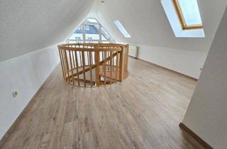 Wohnung kaufen in 09235 Burkhardtsdorf, Charmante Dachgeschosswohnung mit Balkon, Galerie und besonderem Wohngefühl
