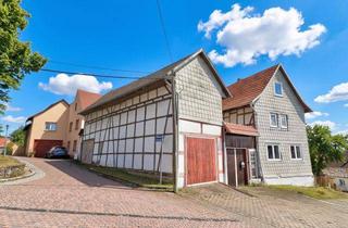 Einfamilienhaus kaufen in Thomas-Müntzer-Straße 23, 99996 Menteroda, Wohnen mit Potenzial: Einfamilienhaus mit Innenhof und Garagen