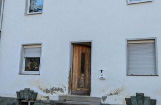 Reihenhaus kaufen in 07973 Greiz, Greiz - sanierungbedürftiges Reihenhaus